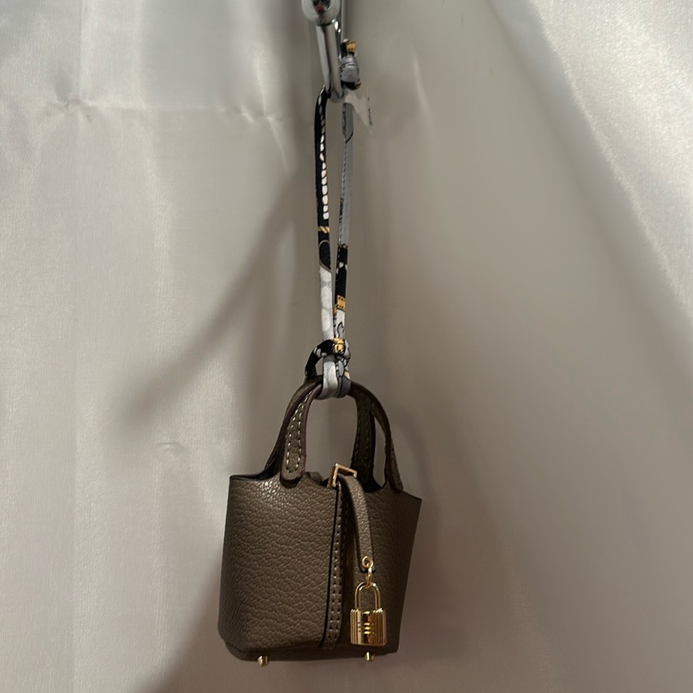 Beige Pattern purse, charm Keychain Pouch with Scarf NWT you get one